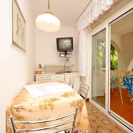 Apartman Dea *