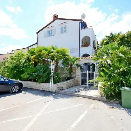 Dea Апартаменти Пореч